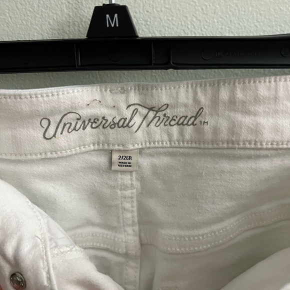 Universal Thread White Jeans - Picture 3 of 3
